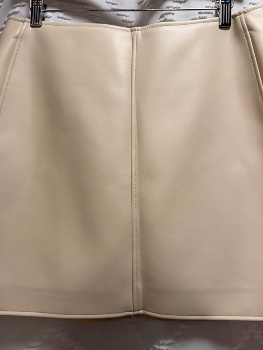 NWT Banana Republic Vegan Leather Mini Skirt Size 8 - Picture 3 of 5